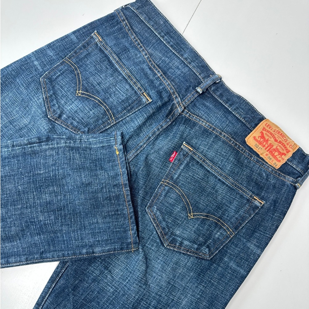Levis 501 Mens Original Fit Straight Leg Jeans Indigo Blue Cotton W36 L34 0583